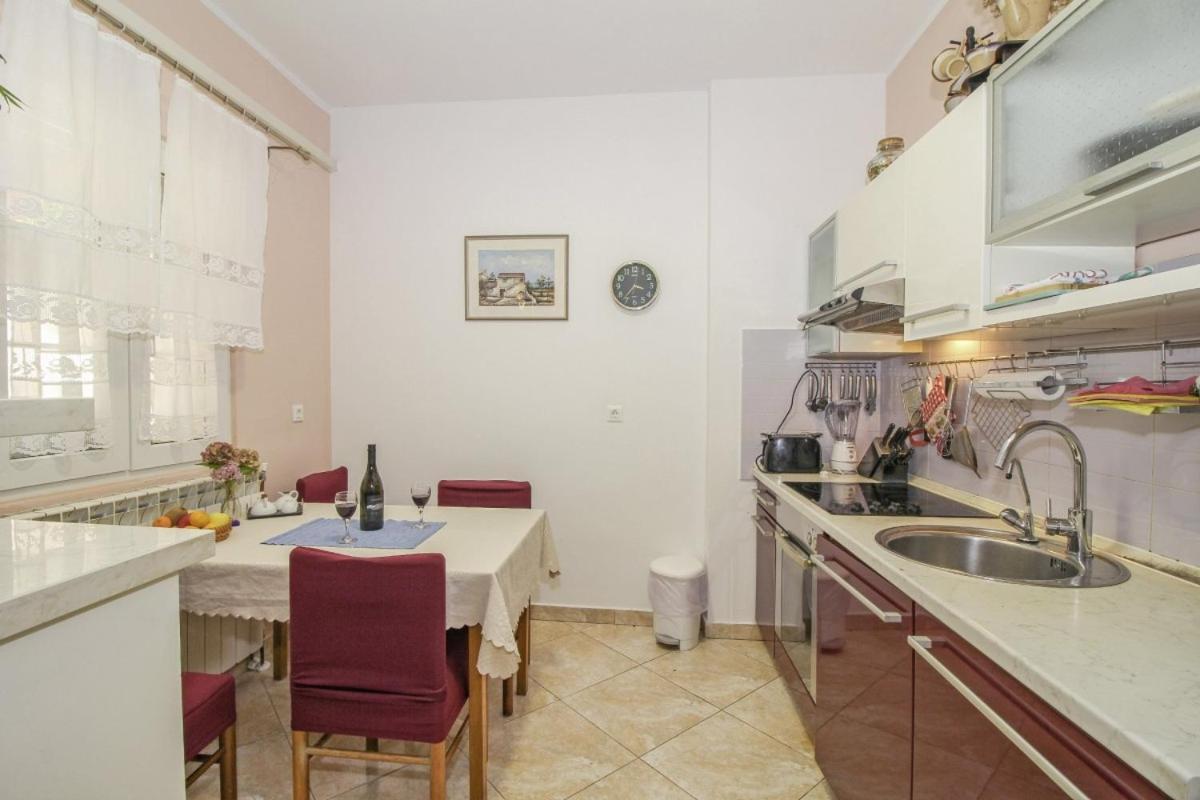 Dalibor In Jakacici - Haus Fuer 2-4 Personen Gračišće Eksteriør billede